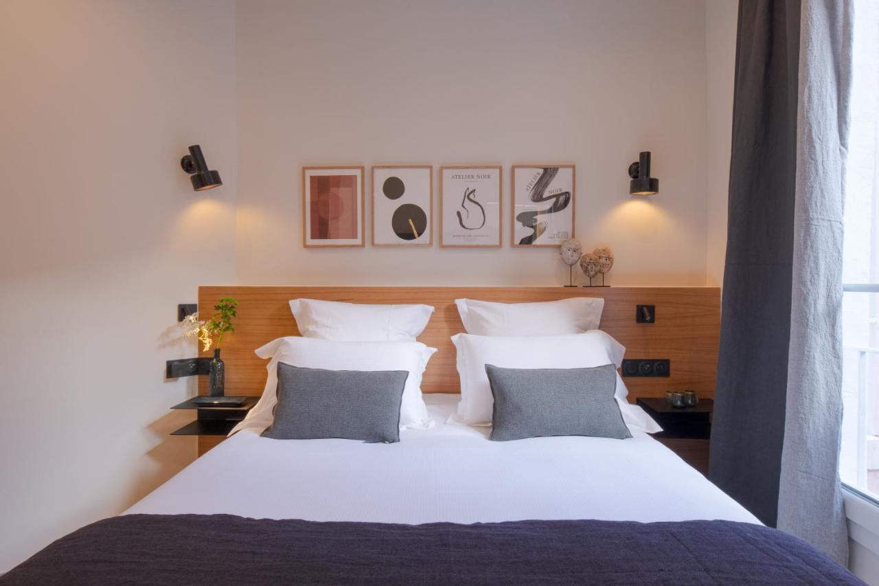 Tinah Paris, Aboukir Hotel París
