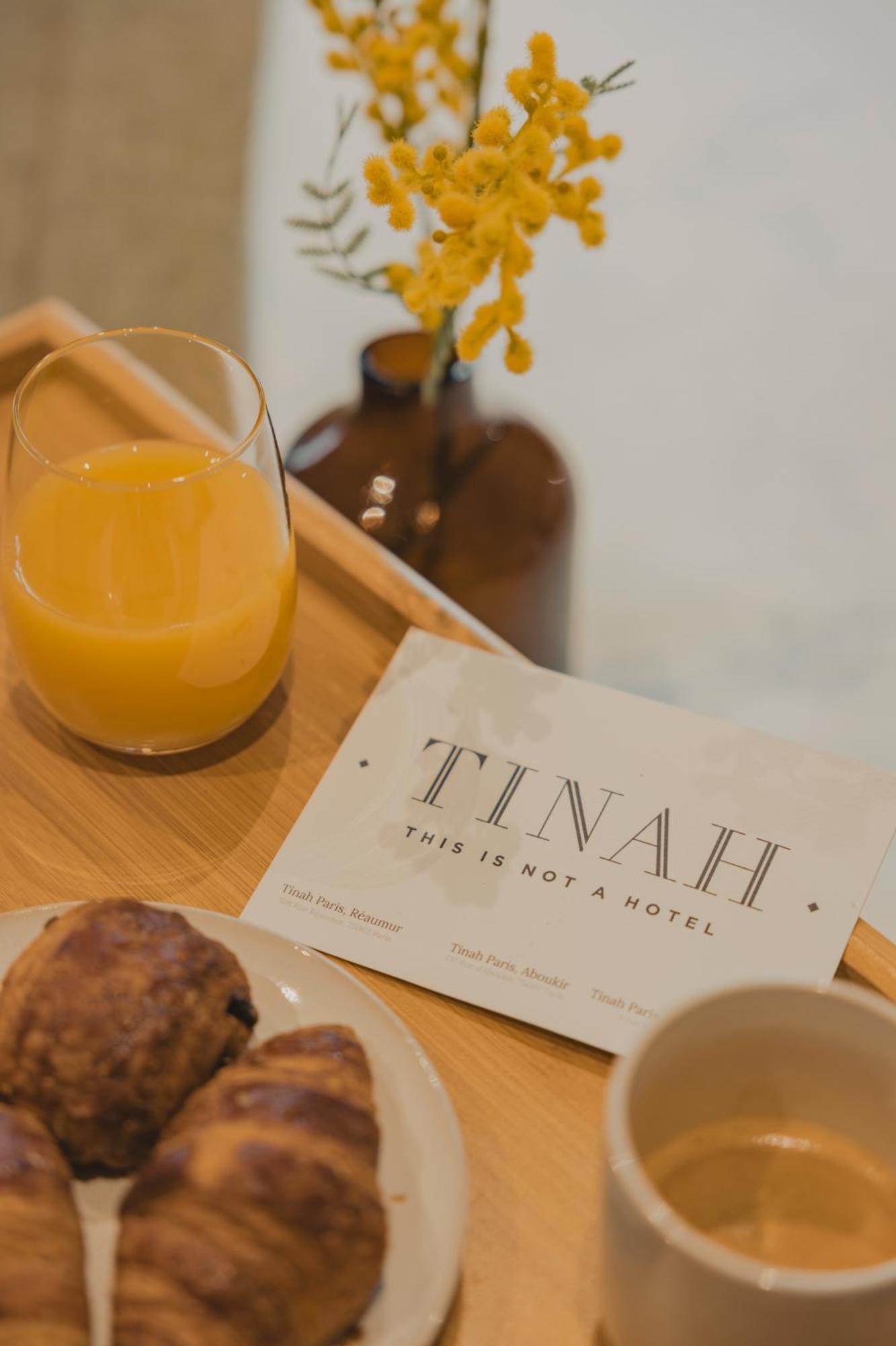 Tinah Paris, Aboukir * París